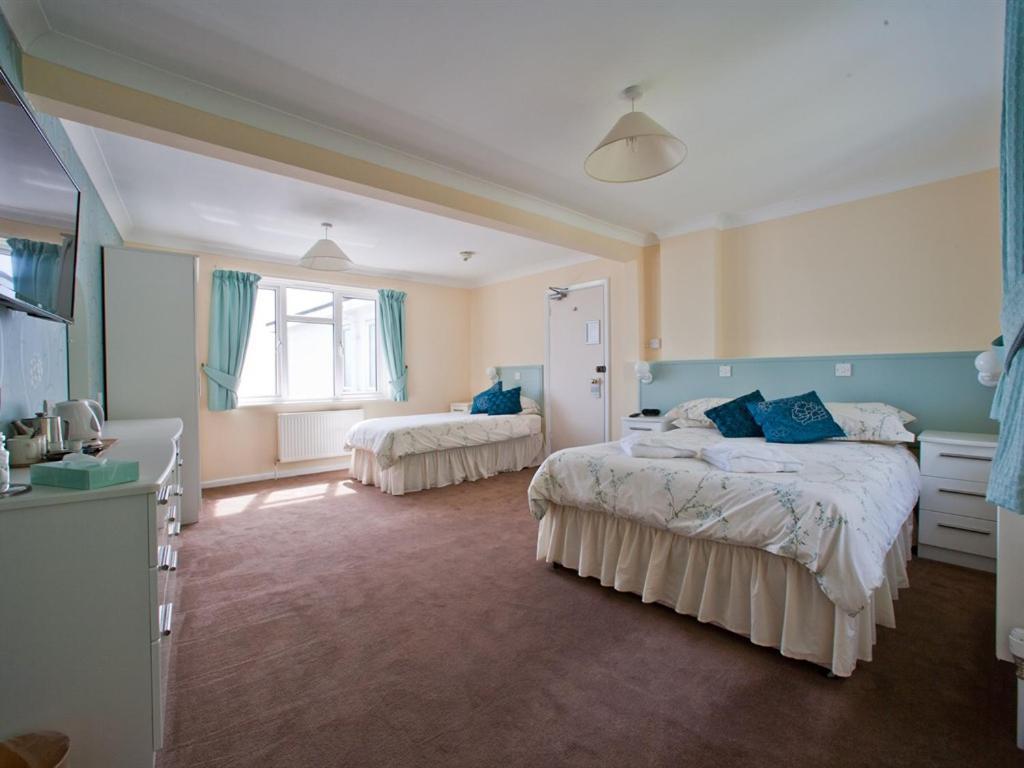 The Aqua Bed & Breakfast Шанклин Екстериор снимка